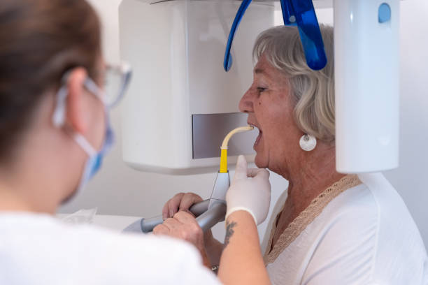 Best Emergency Tooth Extraction in Lindsay, TX